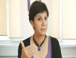 Heykel davalık oluyor