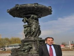 32 kısım tekmili birden heykel alerjisi