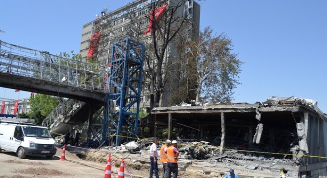 Emniyetin önüne yeni üst geçit