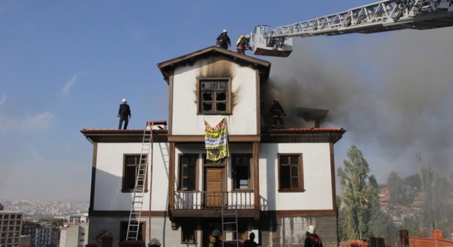 Tarihi Ankara Evi’nde kundaklama şüphesi