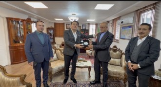 Aydemir İran Başkonsolosluğunu ziyaret edip, İran halkına destek beyanında bulundu.